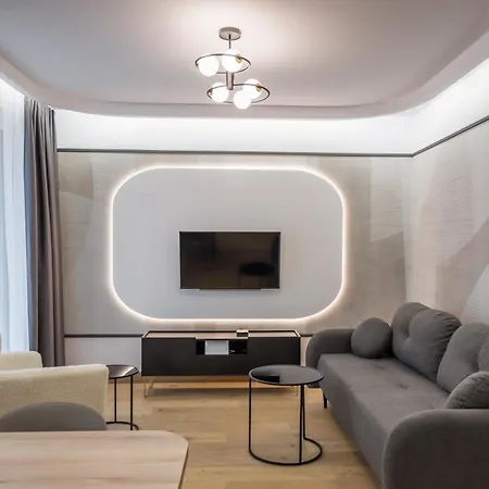 Aperto Centrum 10 Pietro *